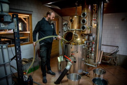 Rondleiding Bus Whisky distillery g1