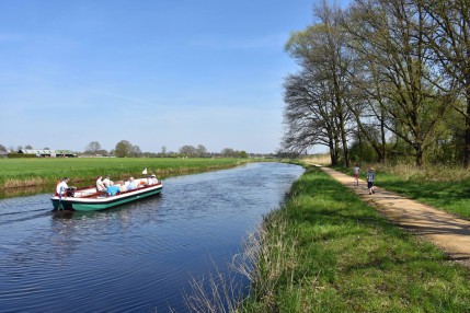 Fluisterboot De Watervlucht varen