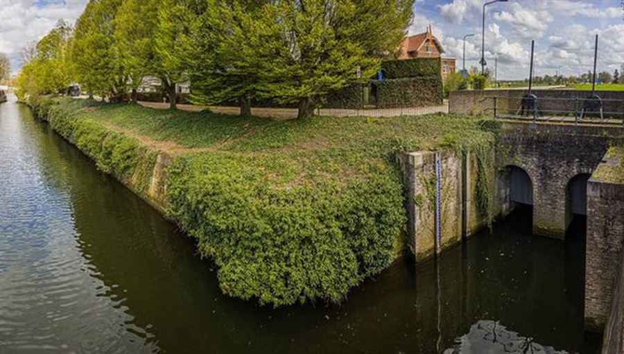 uitkijktoren Oijense Wachter fietstocht vededigingsstructuur bolwerken, grachten en poorten